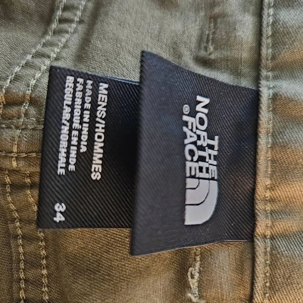 The North Face mens pants, olive green. Size 34. #802